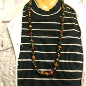 Vintage multicolored beaded necklace